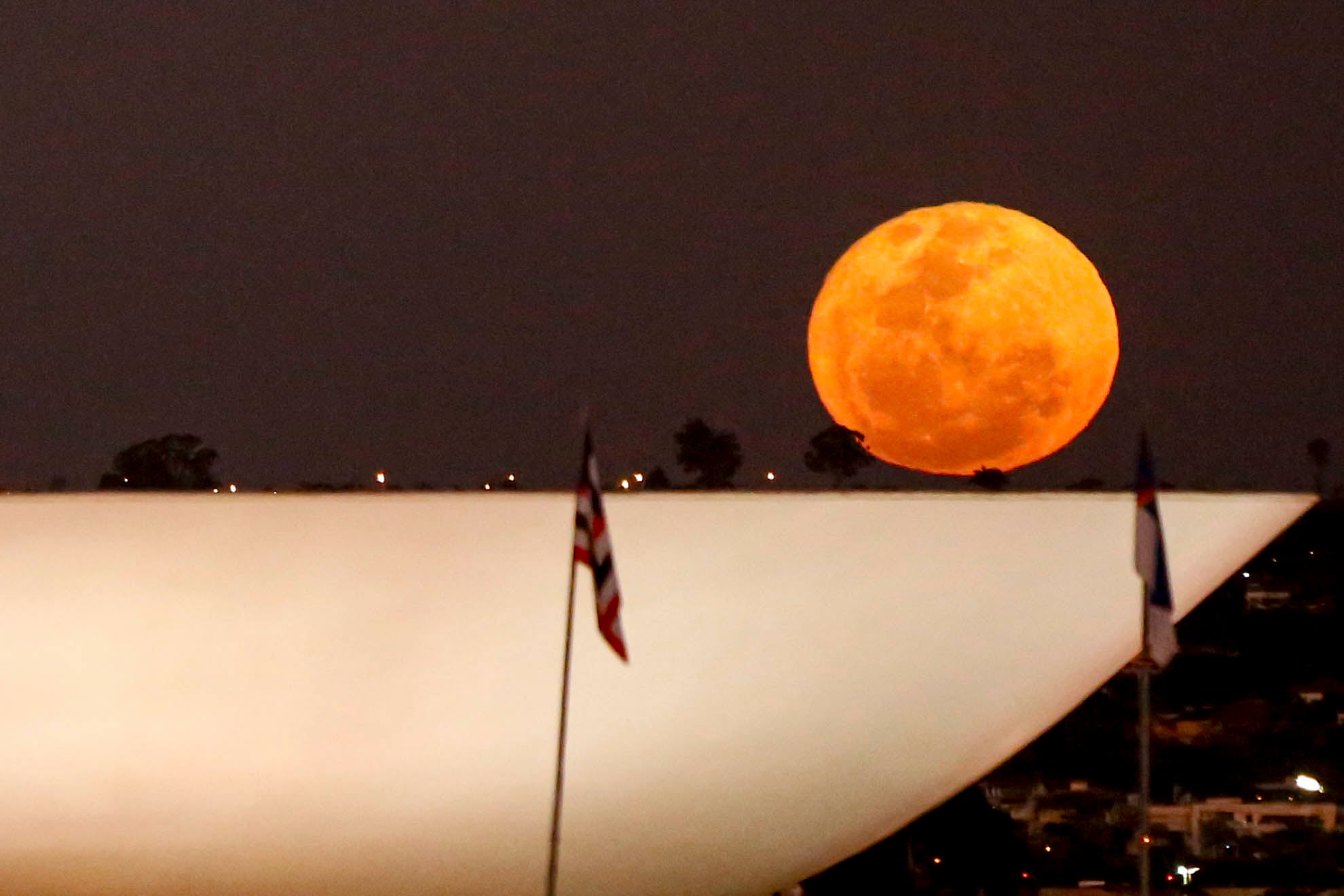 Calendário lunar de 2026: os 10 eventos mais importantes para observar o céu