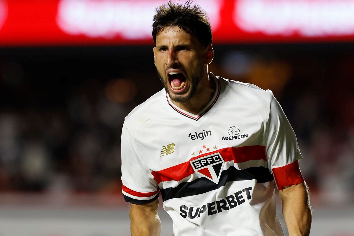 Calleri comenta sobre gols e fala sobre clássico contra o Palmeiras