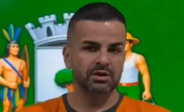 Com quase 1 metro acima da cota de transbordo, famílias são retiradas de suas casas em Tarauacá