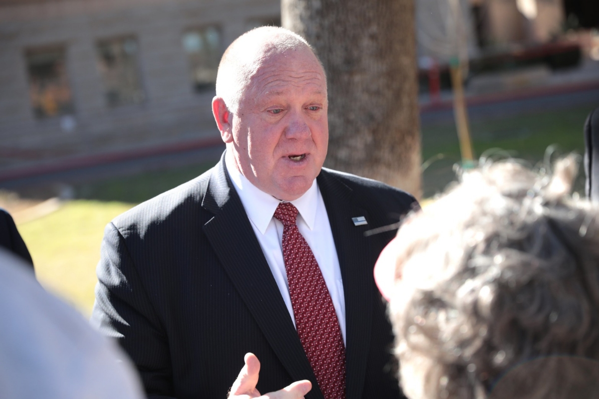 EUA planeja reduzir o número de agentes do ICE em Minnesota