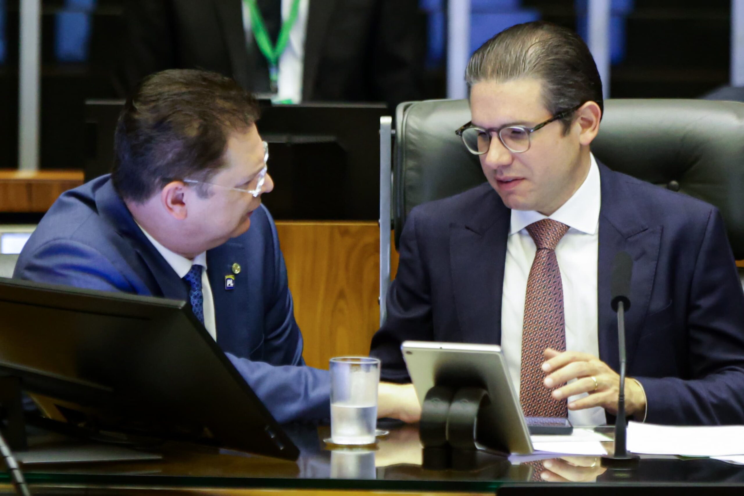 PL define pauta da oposição antes de reunião de líderes