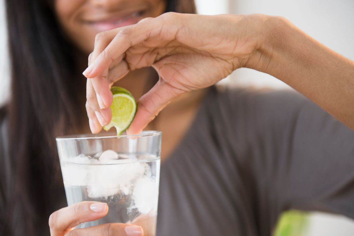 Nutri revela 7 maneiras de usar o limão no processo de emagrecimento