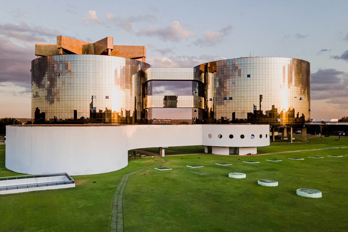 PGR defende que STF suspenda lei de SC que proibiu cotas raciais