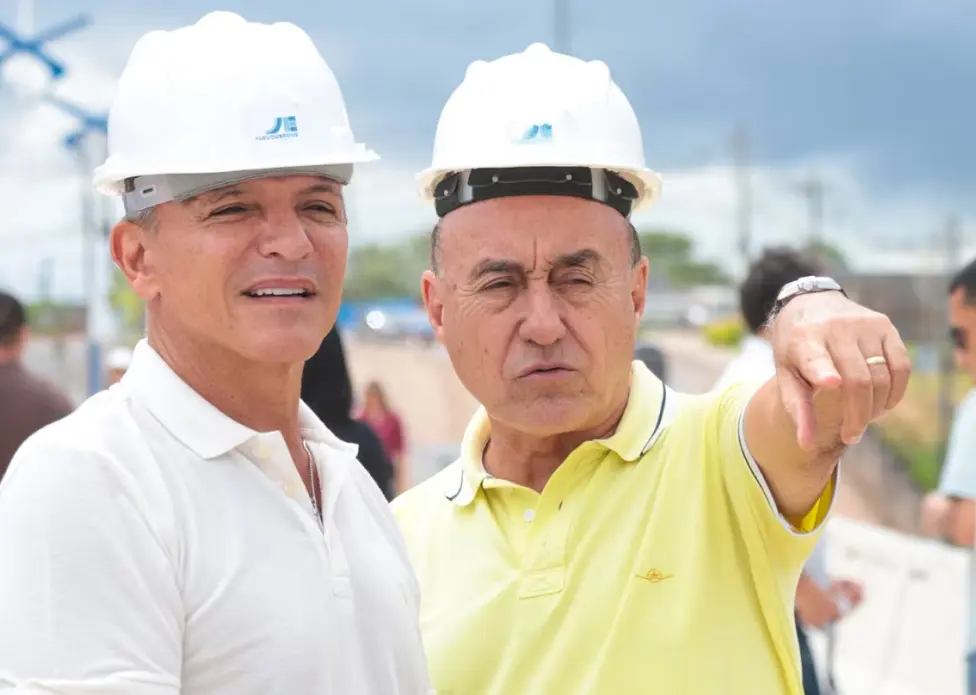 Linhas, agulhas, tijolos, espelhos e a fotografia