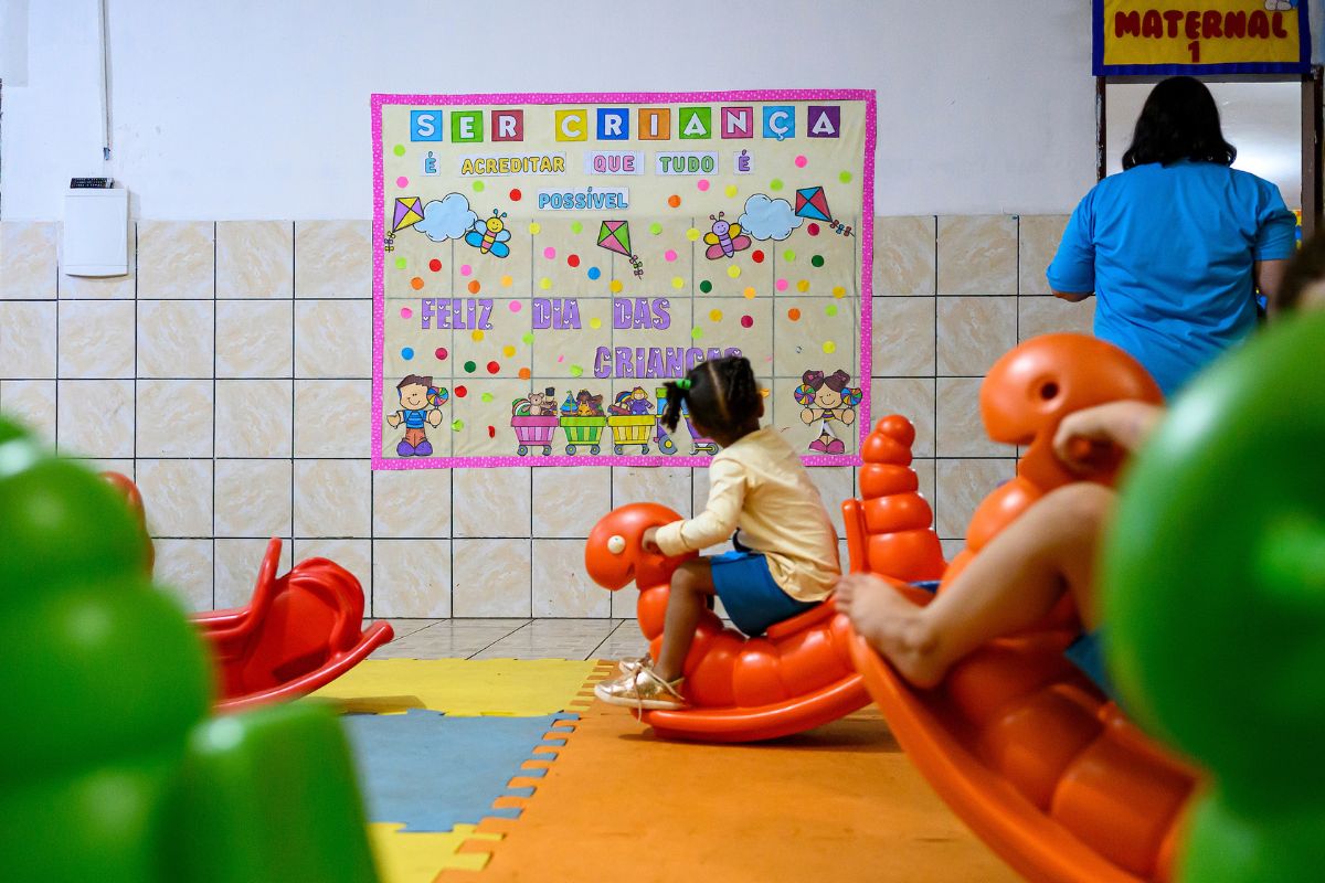 CLDF reajusta auxílio-alimentação e creche para R$ 2 mil e R$ 1,2 mil