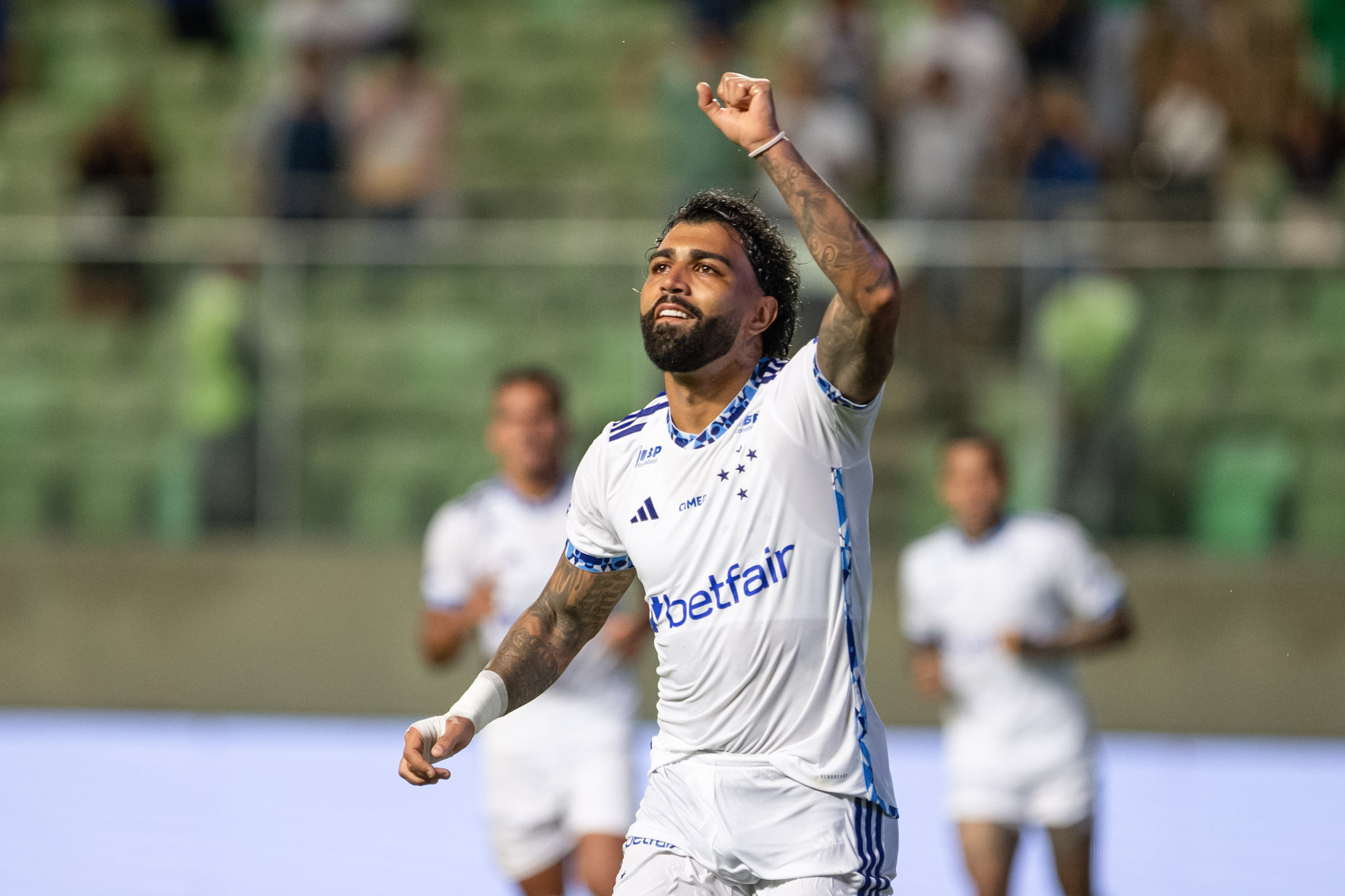 Um bom filho à Vila torna: Santos anuncia a contratação de Gabigol
