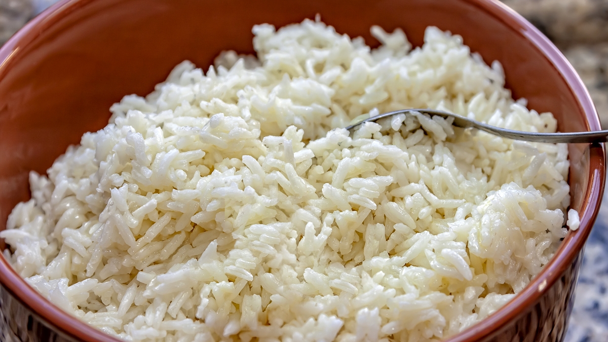 Arroz na air fryer: chef ensina receita fácil e prática