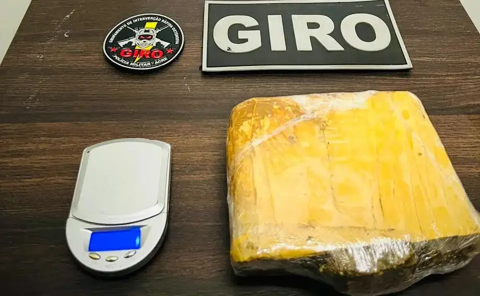 Polícia Militar apreende quase 1 kg de drogas em ações em Sena Madureira