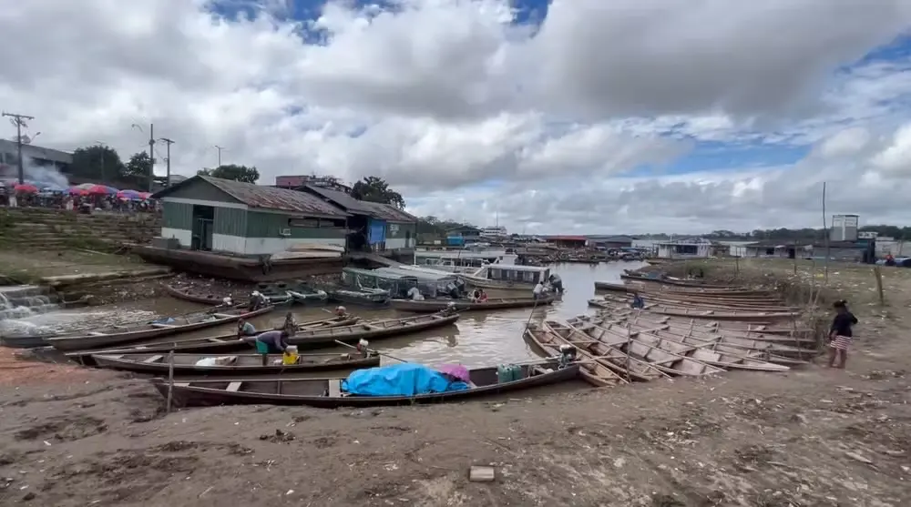 Seca atípica no Amazonas esvazia rios e prejudica transporte em cidades do interior