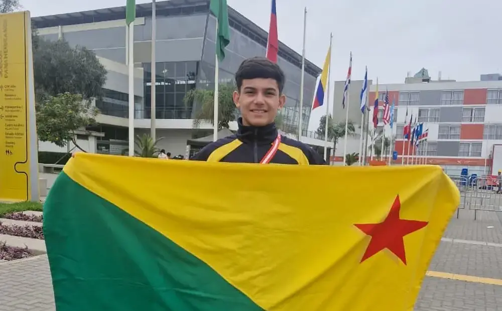 Família busca apoio para custear viagem de jovem atleta acreano a torneio internacional de taekwondo nos EUA