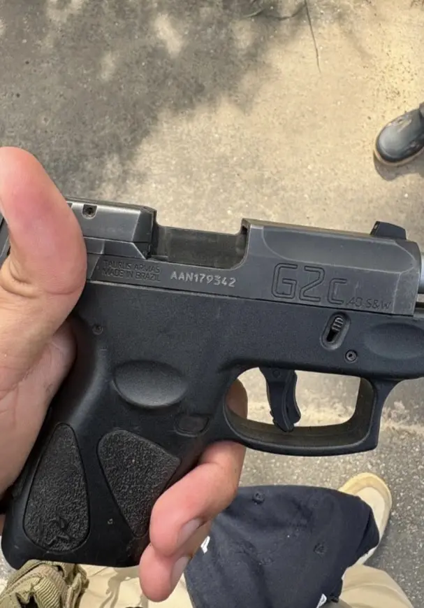 PRF prende idoso com pistola na Estrada da Variante, em Cruzeiro do Sul