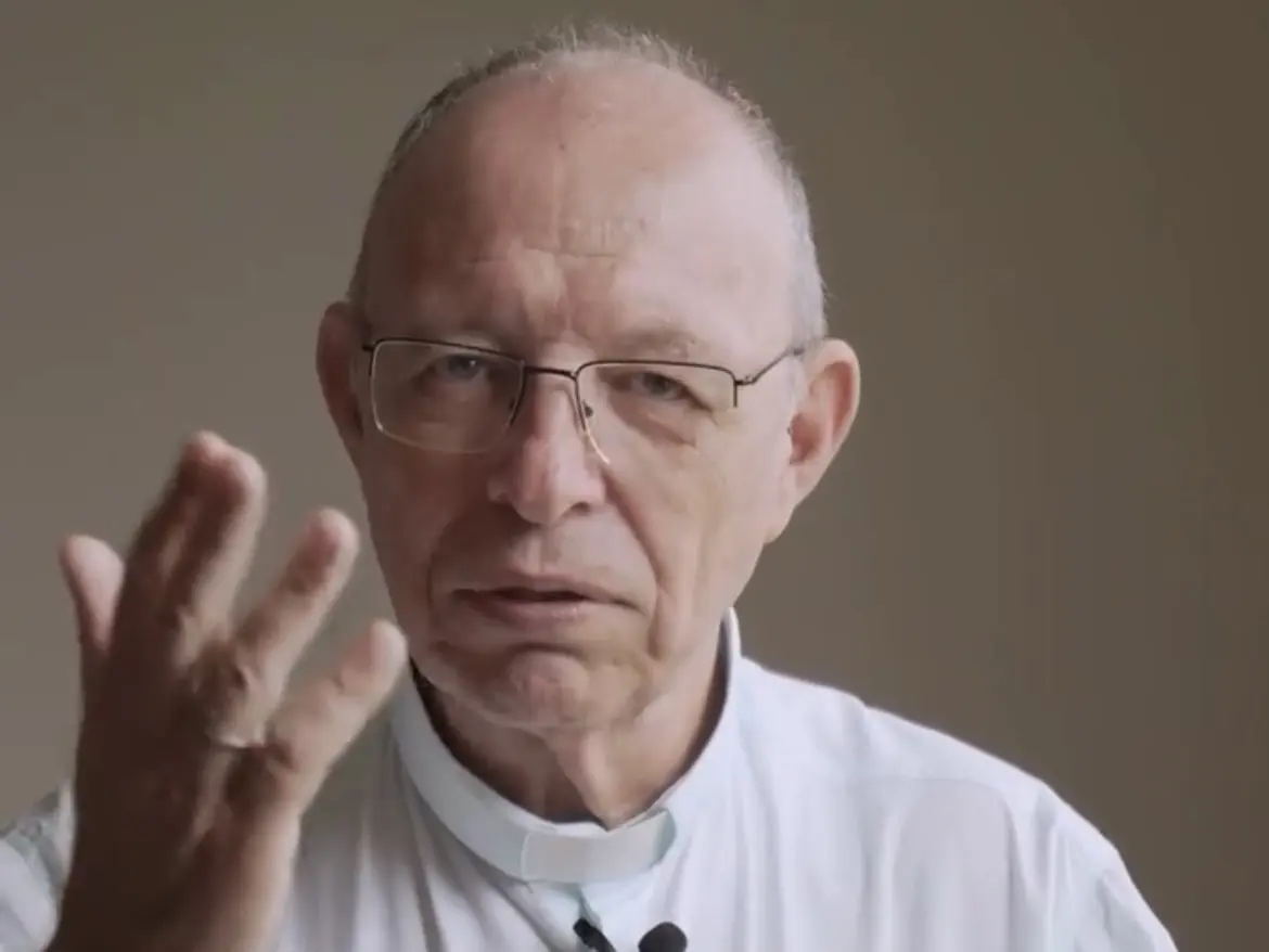 Bispo de Cruzeiro do Sul condena fake news e reforça importância de falar com responsabilidade