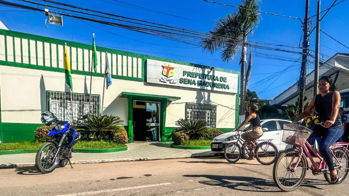 Sena Madureira publica decretos com nomeações e cessões de servidores