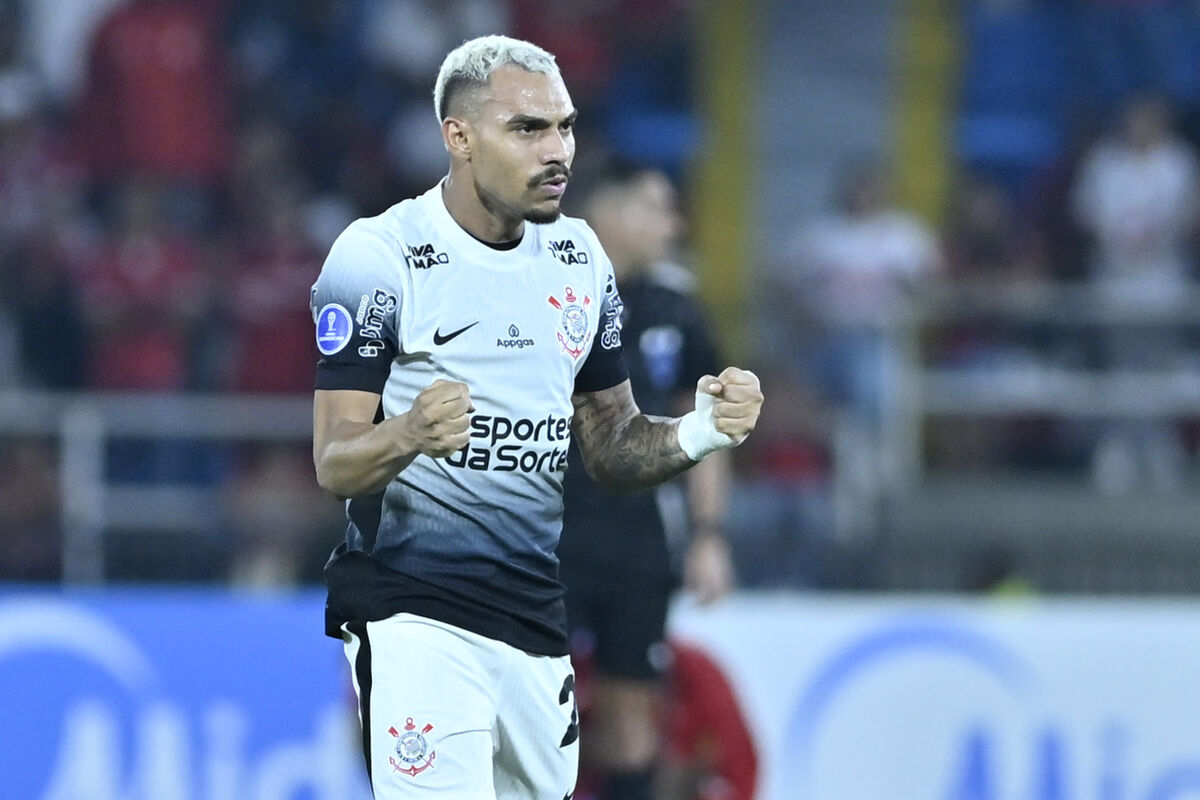 Vídeo: Matheuzinho comenta estreia do Corinthians no Paulistão