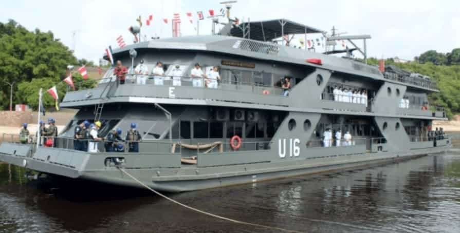 Navio da Marinha atenderá até 15 mil pessoas no Vale do Juruá com consultas e remédios