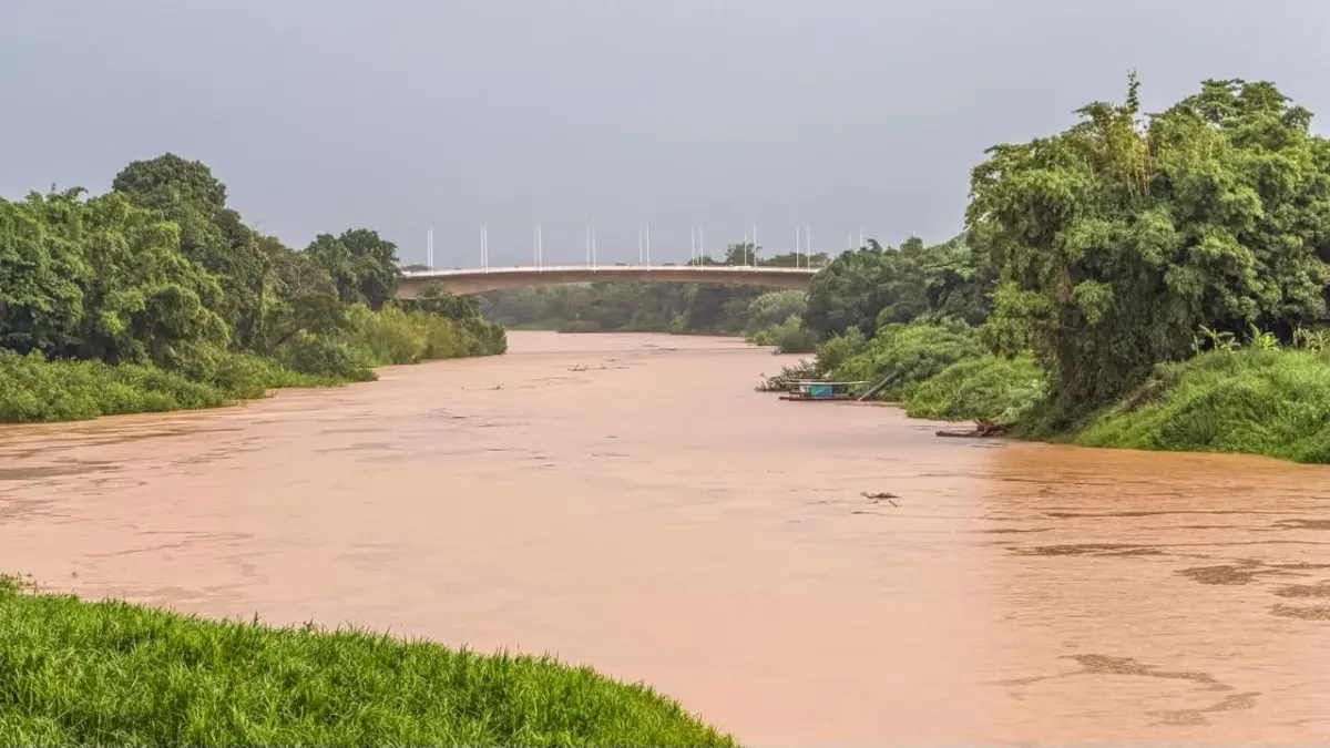 Rio Acre registra aumento e fica a apenas 6 cm da cota de alerta na capital