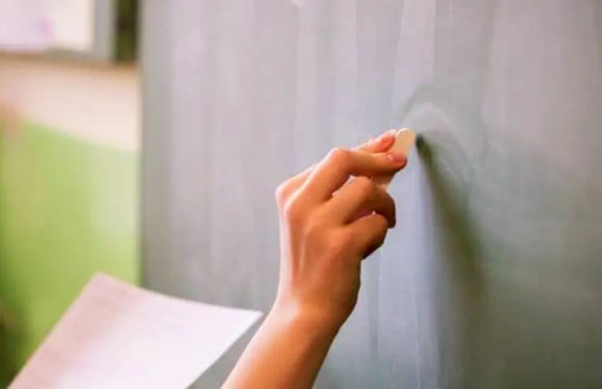 Governo reabre inscrições para seleção do programa Bolsa Mais Professores