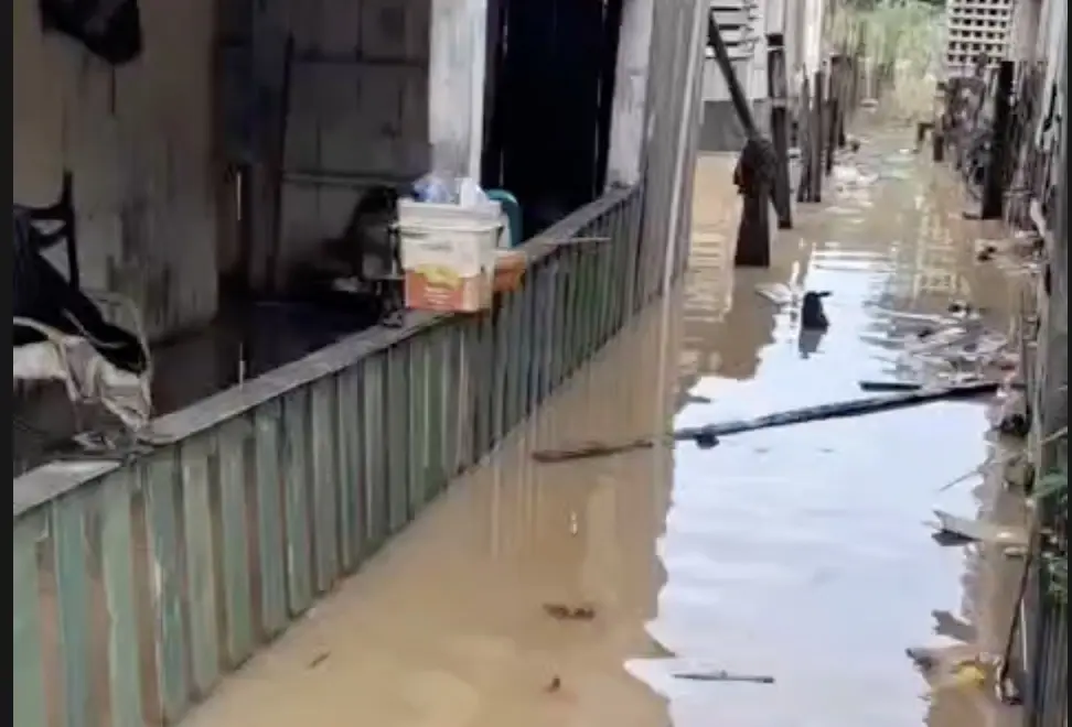 Moradores já são afetados pela cheia do Rio Iaco em Sena Madureira