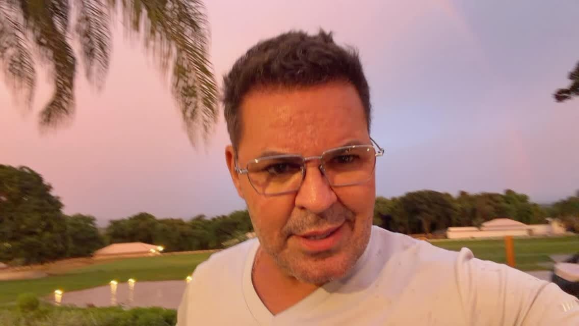 Após Réveillon, Eduardo Costa deixa recado ao povo de Cruzeiro do Sul: ‘Comi a farinha’