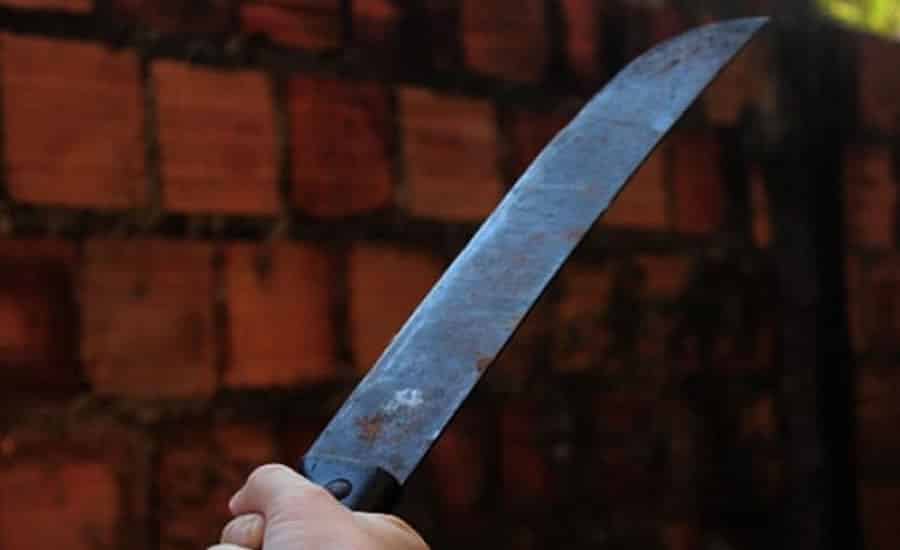 Valentão ameaça esposa com terçado e é preso no interior do Acre