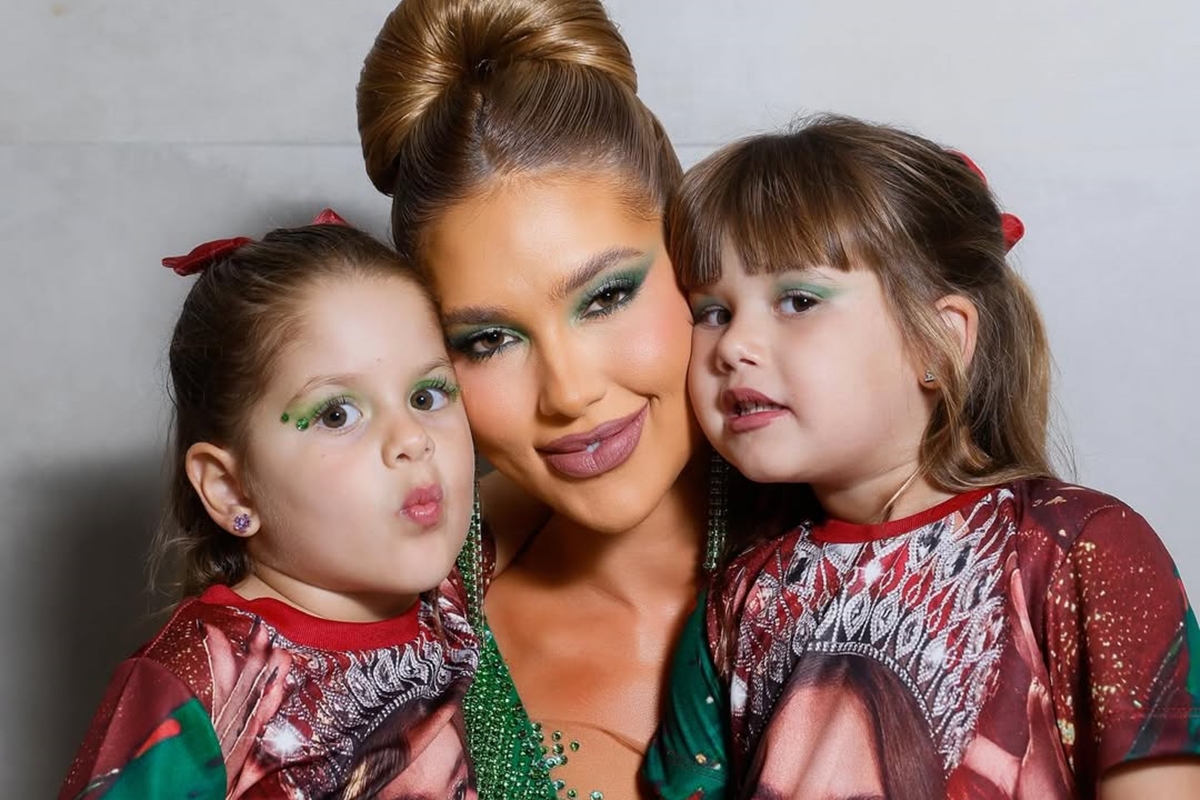 Atitude de Maria Flor chama atenção durante ensaio da Grande Rio. Veja o vídeo