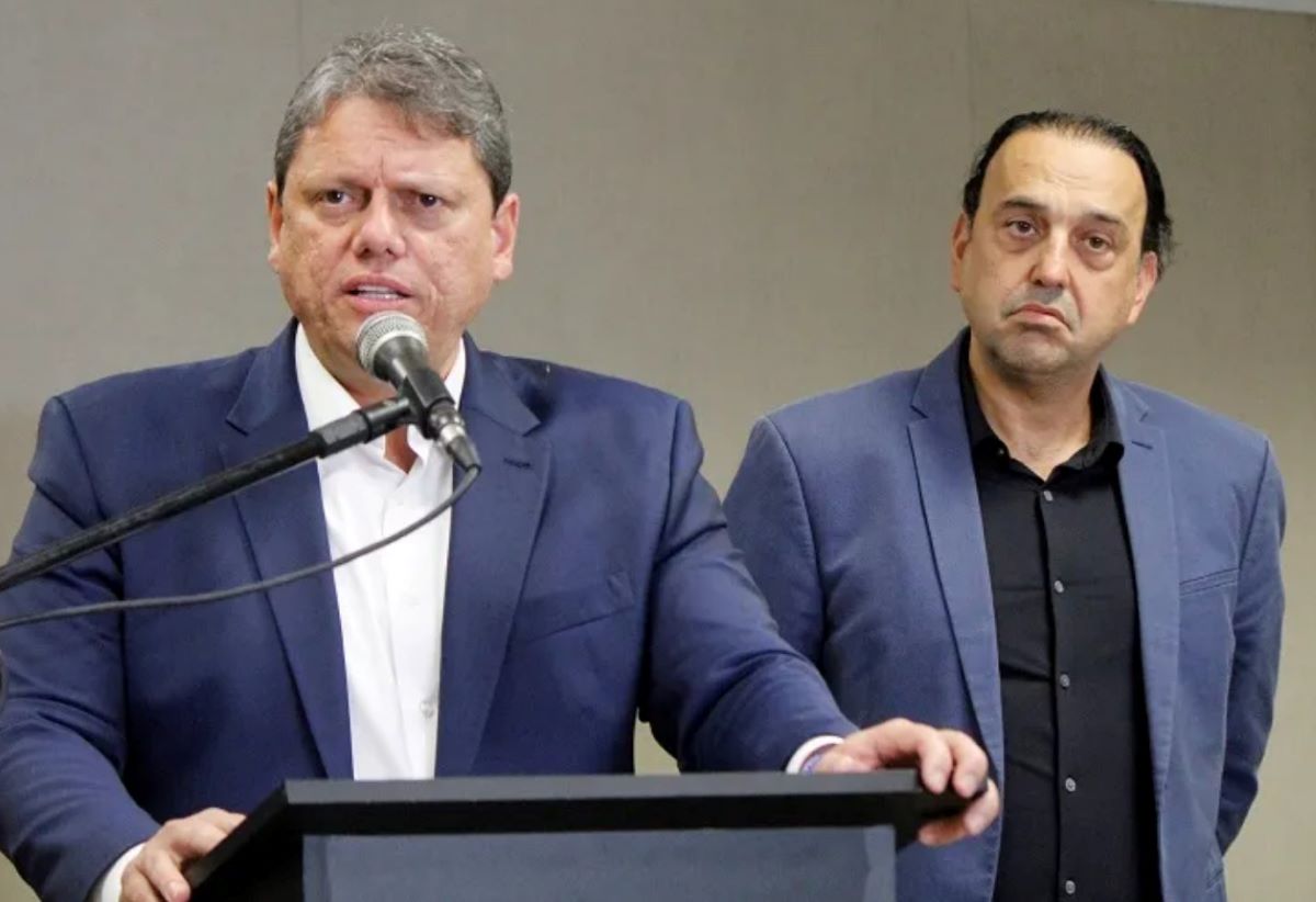 "Fico" de Tarcísio intensifica disputa entre PSD e PL por vice em SP