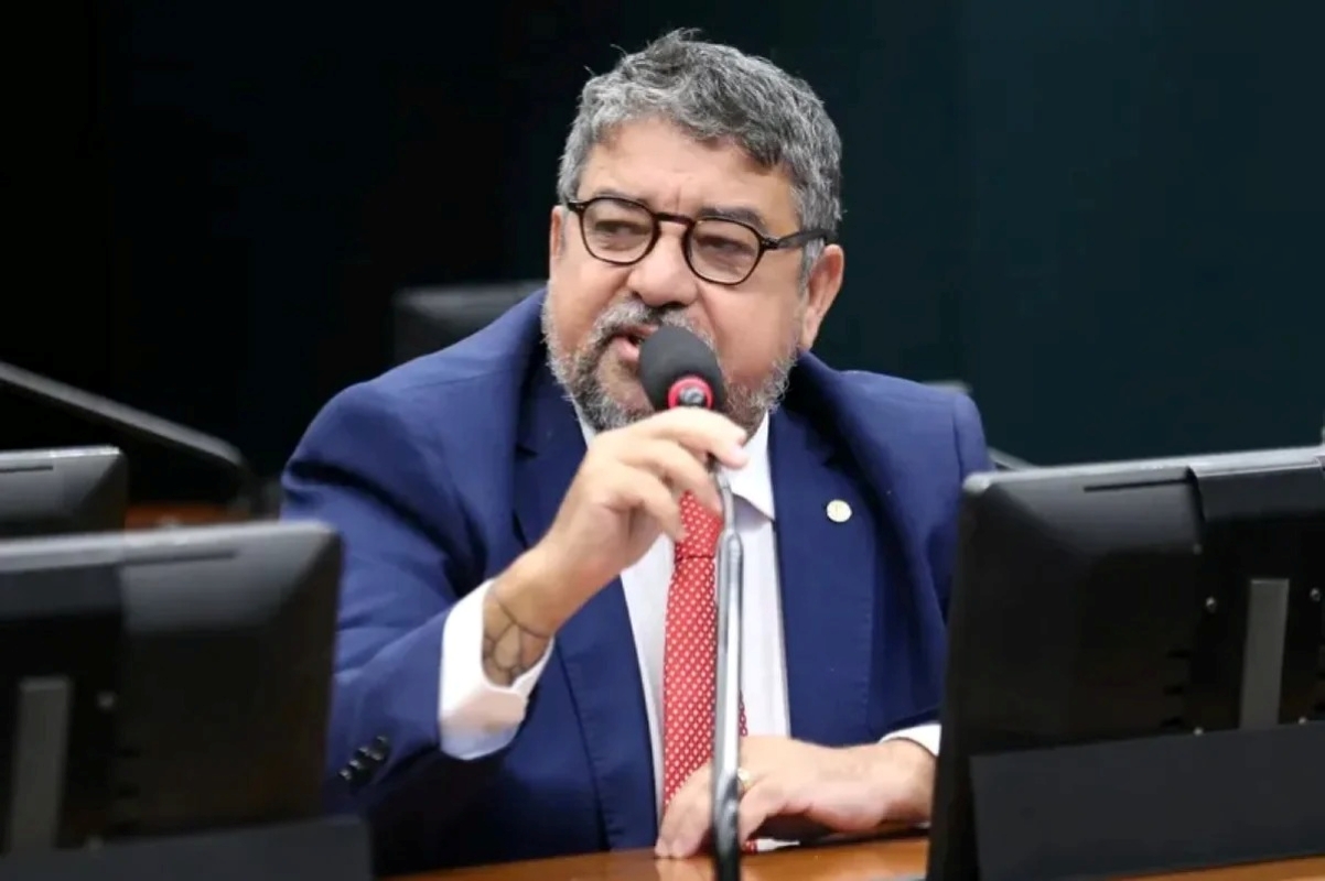 Vice do PT quer "fechar" com centro para garantir vitória nos estados