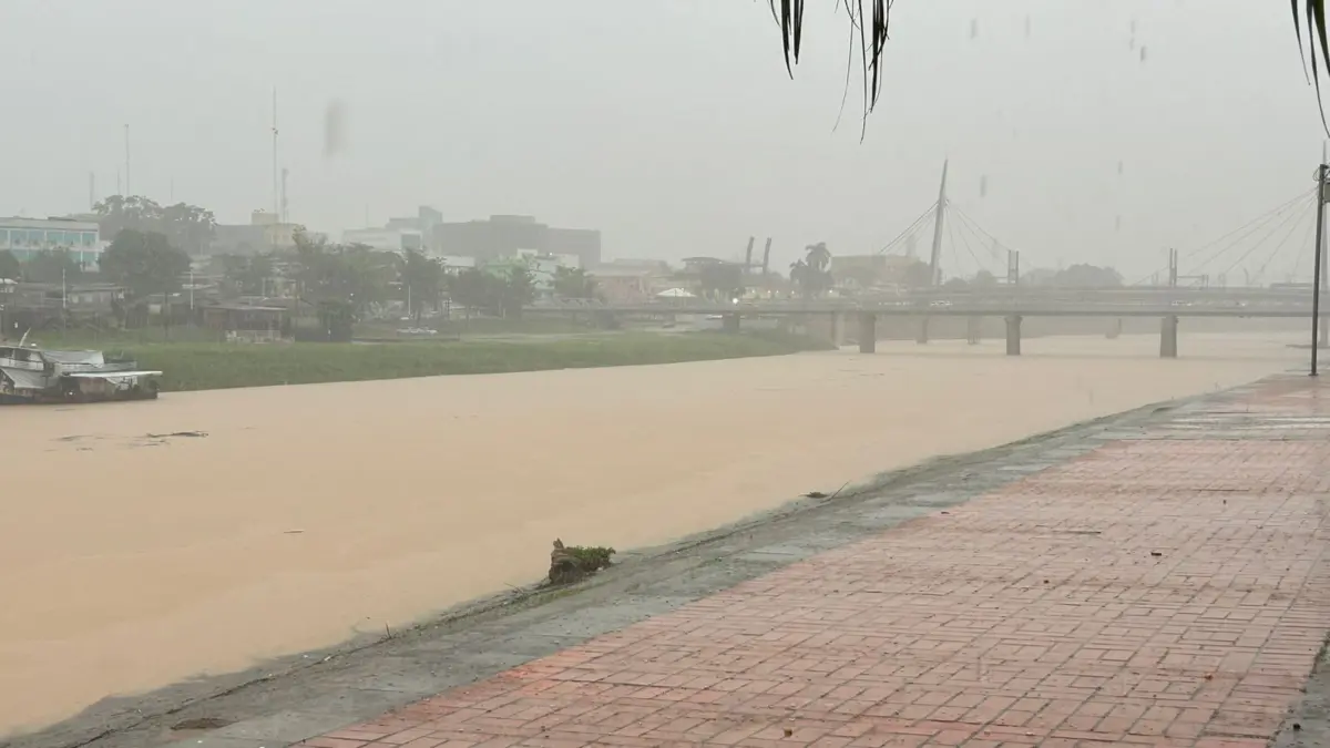 Rio Branco e Cruzeiro do Sul tem alerta de possibilidade de inundação e enxurradas