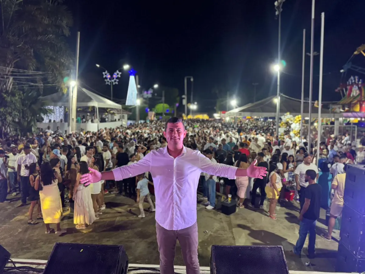 Com baixo custo e artistas locais, Xapuri reúne cerca de 10 mil pessoas em grande Réveillon