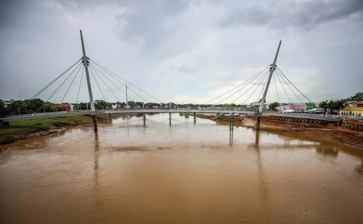 Rio Acre segue em elevação e atinge 14,57 metros em Rio Branco