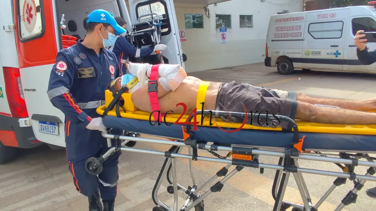 Dependente químico é agredido a golpes de ripas em via pública na capital