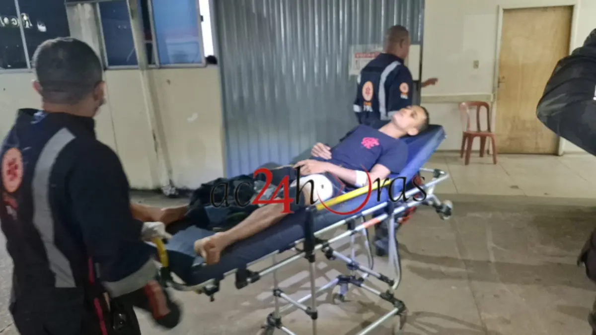 Criminosos em veículo passam atirando e ferem homem no bairro Belo Jardim