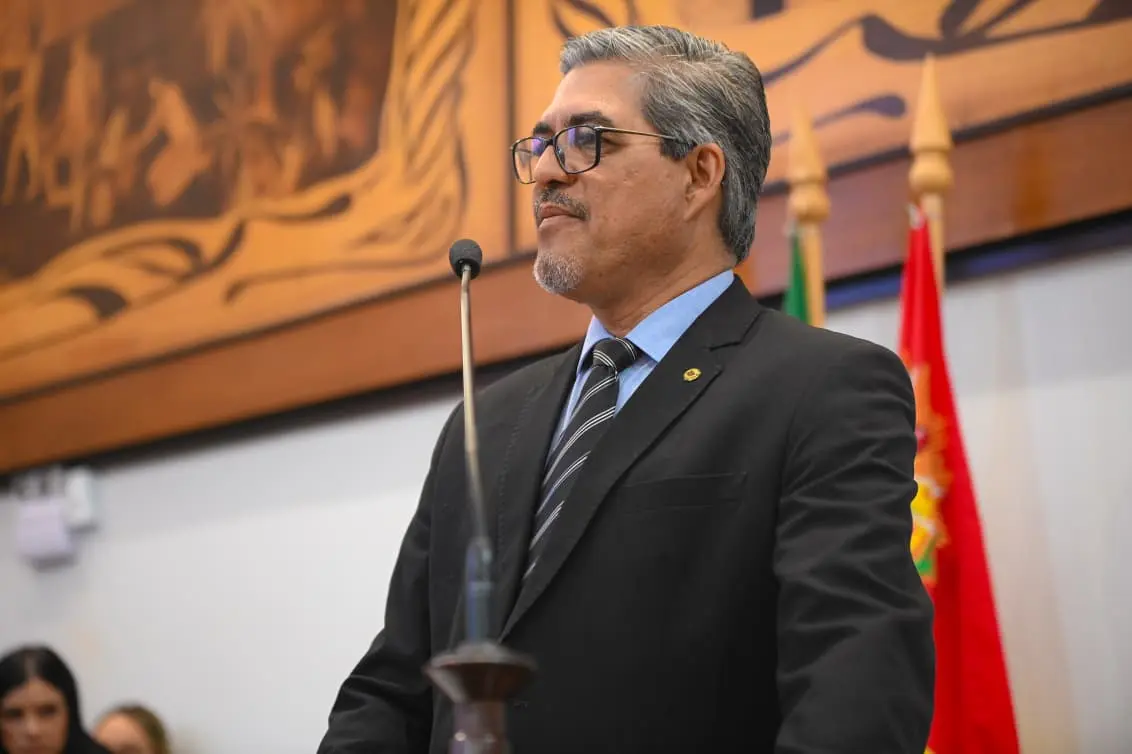 Sancionadas emendas de Edvaldo que garantem 10% da Educação, RGA e PCCR da Saúde