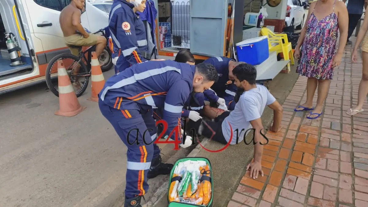 Criminosos em moto atiram e deixam homem ferido no Segundo Distrito