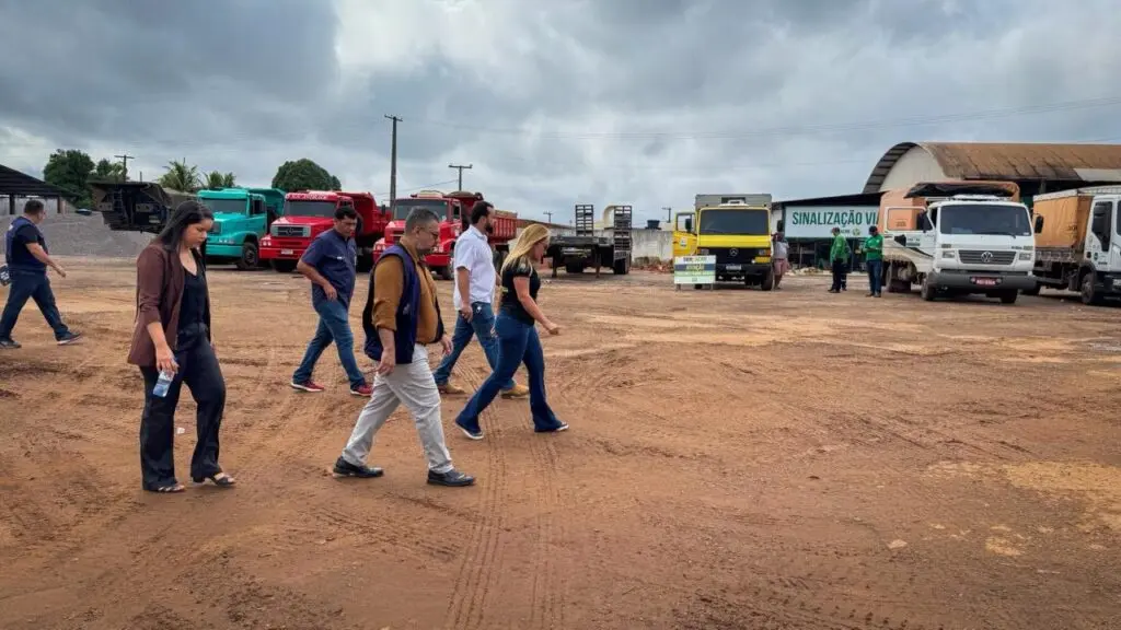 Deracre revisa maquinário e organiza suporte aos municípios para o verão