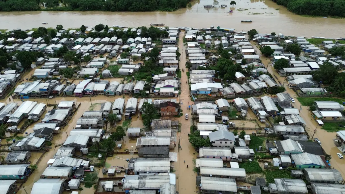 Rio Tarauacá segue em elevação, atinge 10,44 metros e já afeta 10 mil pessoas na cidade