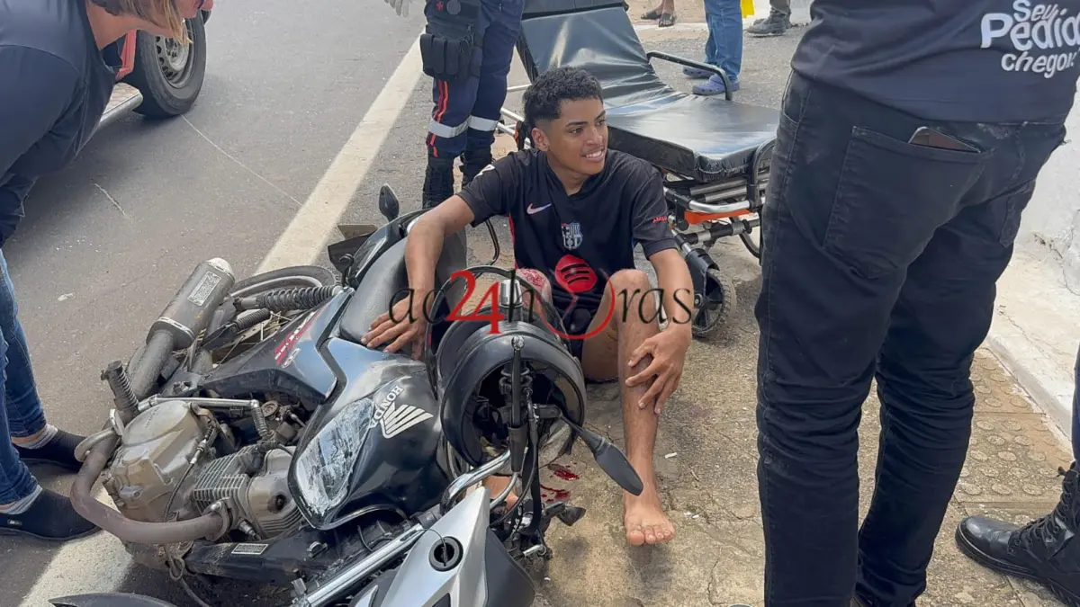 Motociclista se choca com ônibus em Rio Branco e é levado ao PS