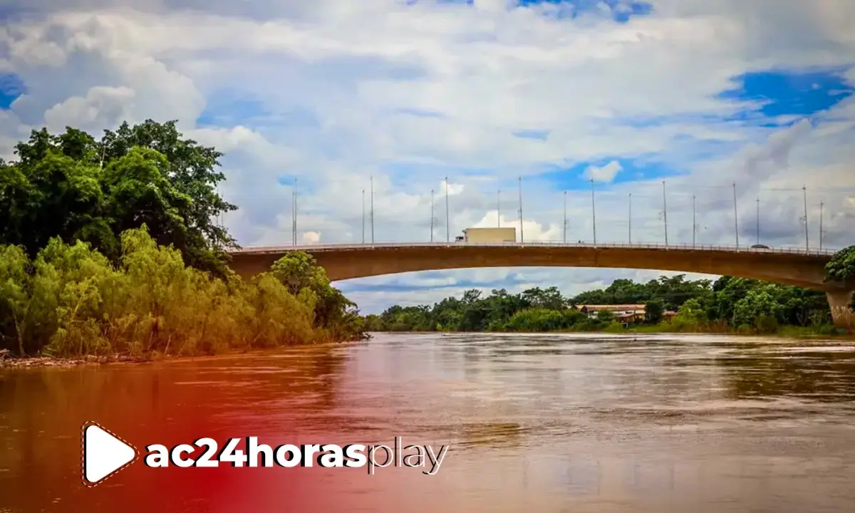 Rio Acre em Rio Branco atinge 14,70 m e segue acima da cota de transbordo