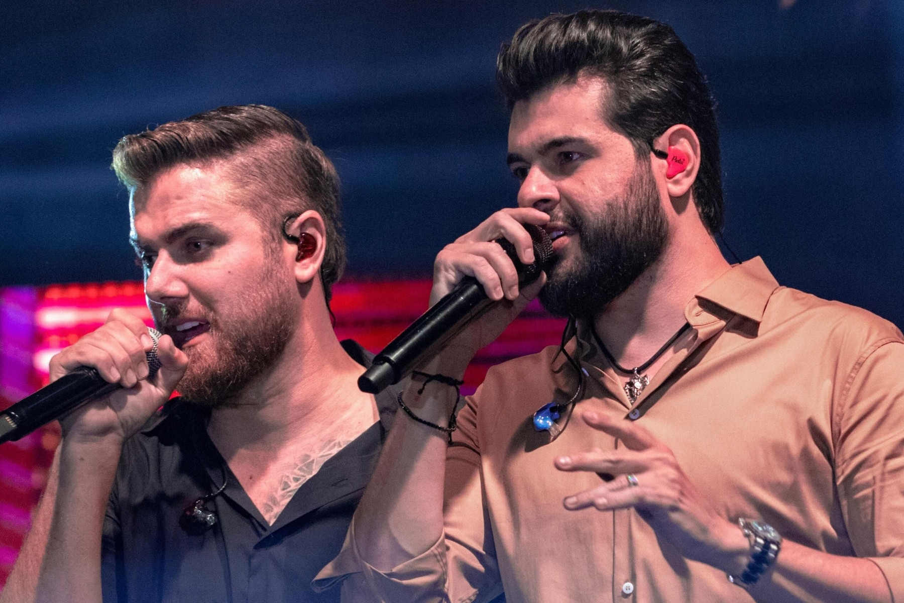 PM de folga atira durante show sertanejo e deixa 7 feridos