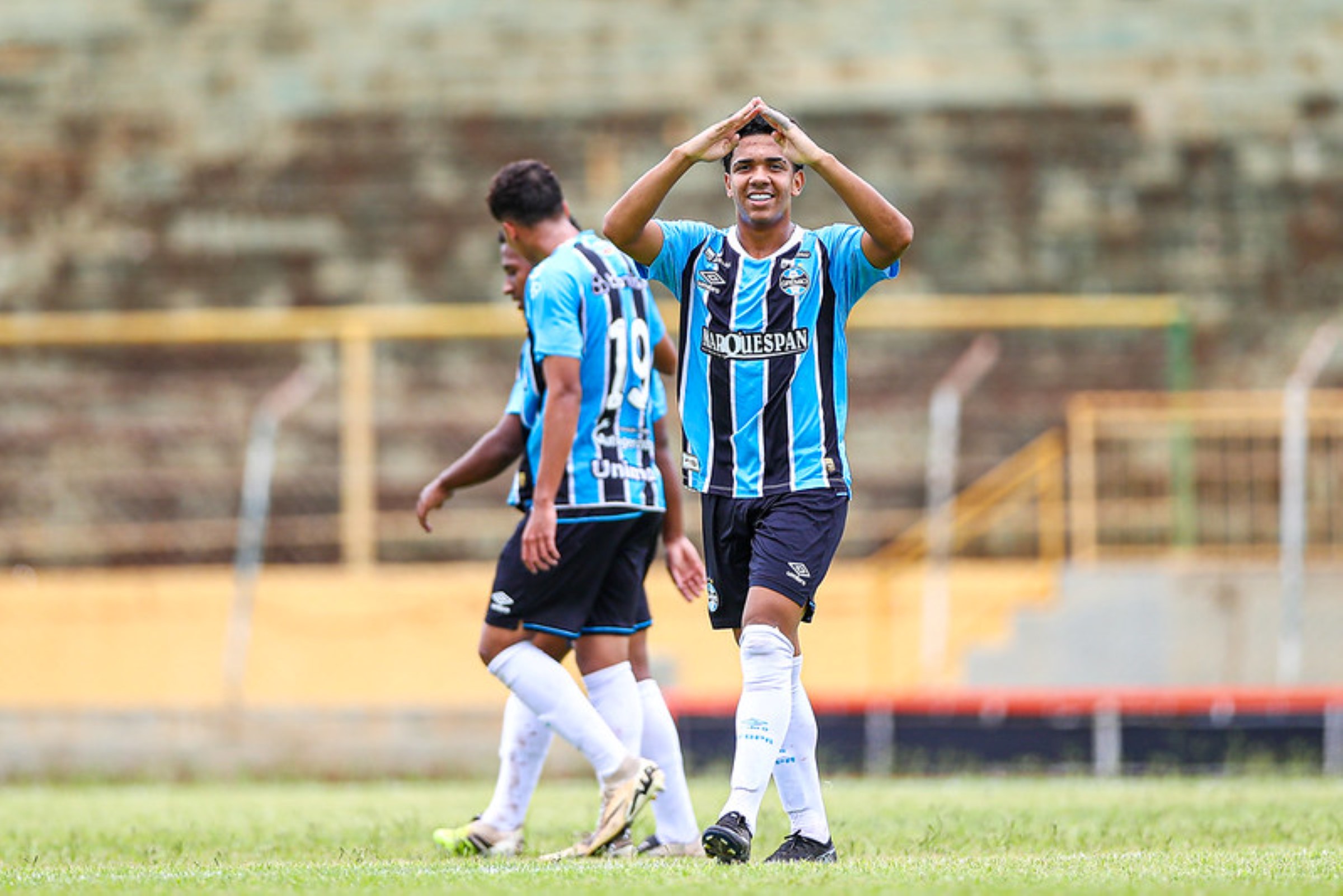 Grêmio vence Ceará e é o primeiro time na semifinal da Copinha