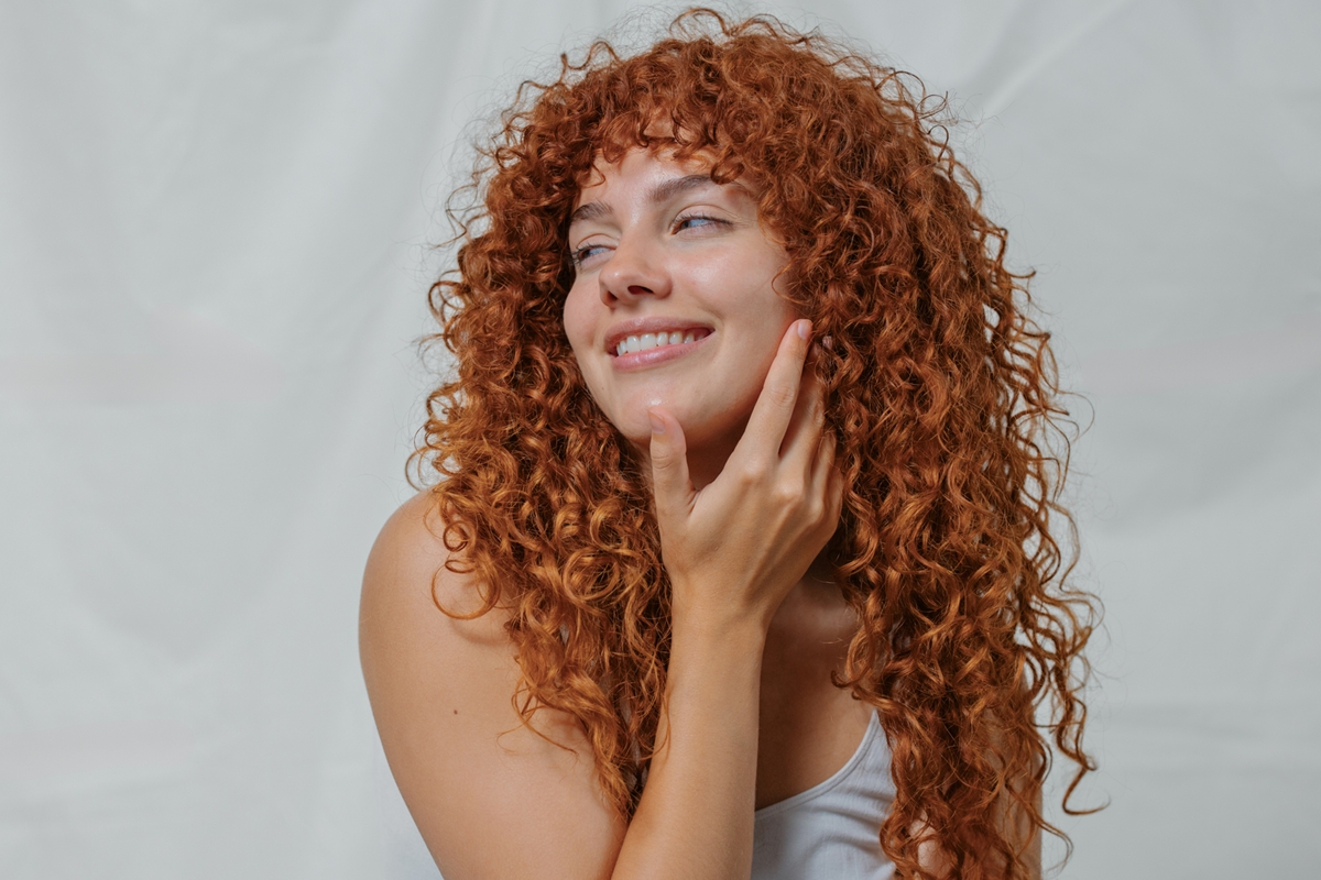 Cabeleireira ensina truques para a tinta no cabelo durar mais tempo