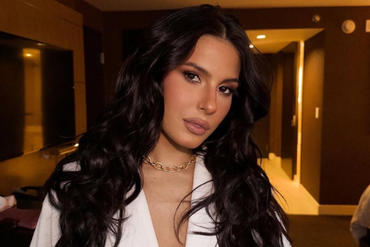 Ana Castela reage a pergunta indiscreta sobre vida pessoal durante show de réveillon na Paulista