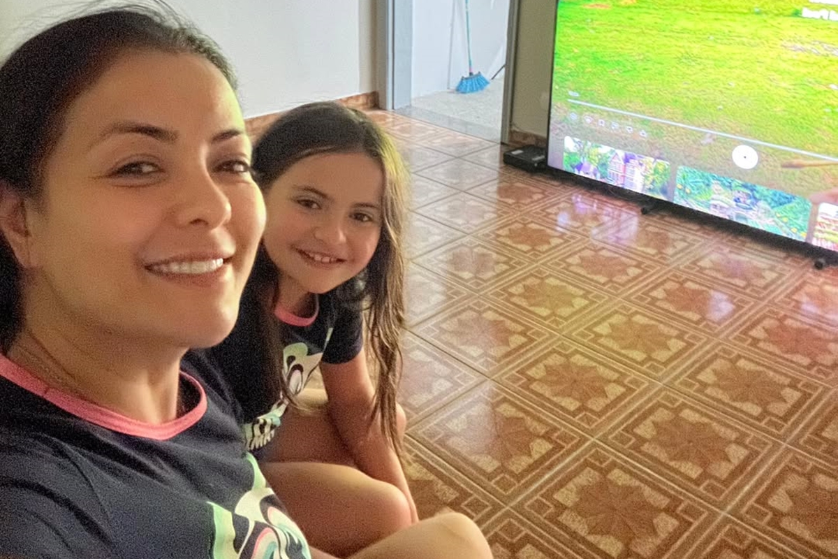 Li Martins desabafa ao passar 1ª noite em casa comprada com o marido