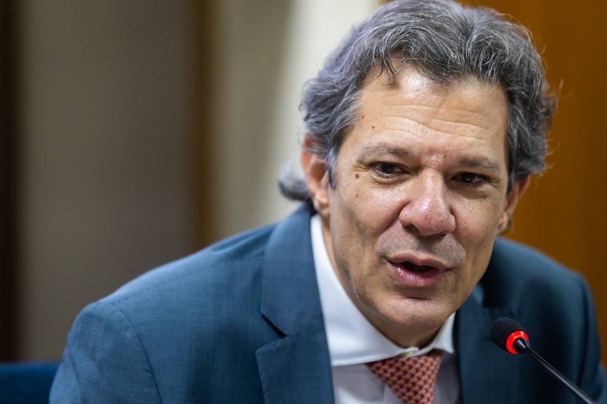 Haddad reforça elo do PCC a postos de gasolina com descontos no Pix