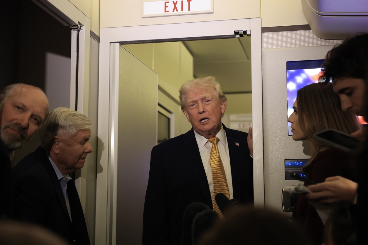 Após operação militar na Venezuela, Trump ameaça atacar a Colômbia