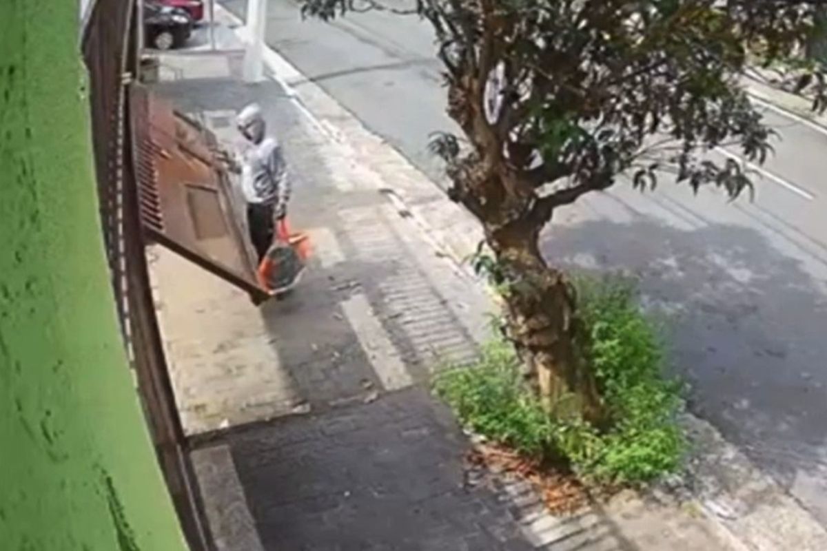 Casa do tio de Suzane von Richthofen foi furtada após sua morte. Vìdeo