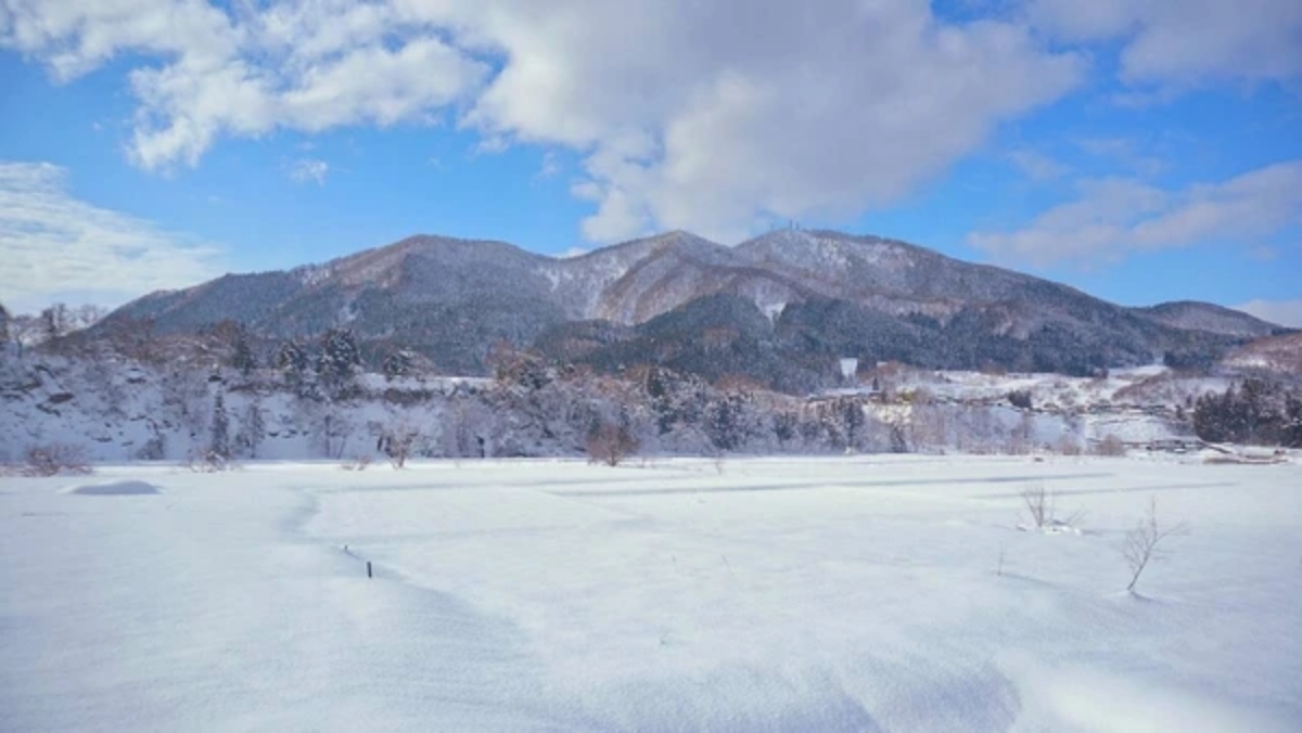 O país que mais neva no mundo tem montes de gelo mais altos que casas