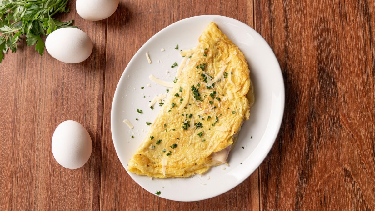 Omelete proteica gostosa para variar a dieta neste início de ano