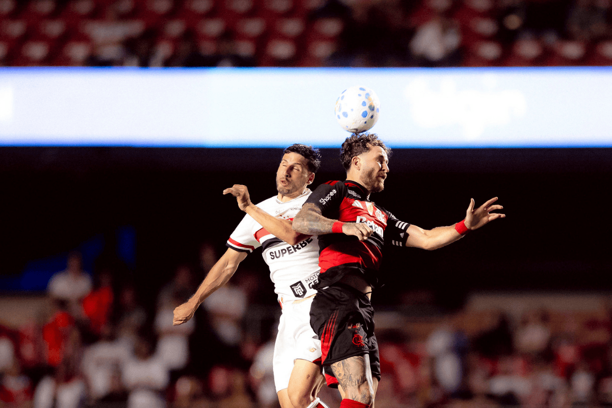 São Paulo vira, vence Flamengo e inicia o Brasileirão com três pontos