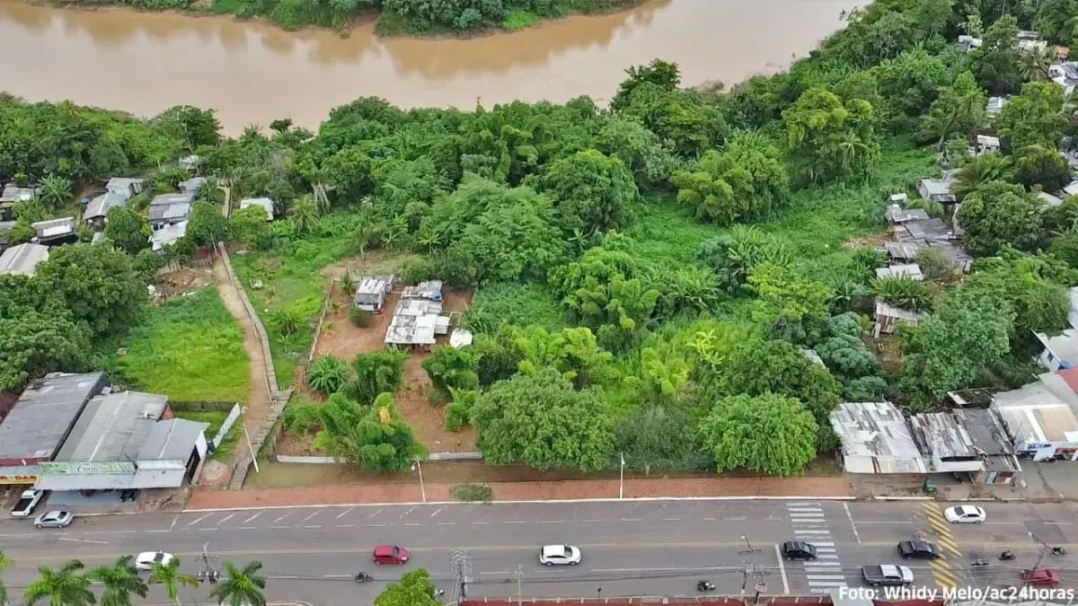 Defesa Civil recebe mais de 10 pedidos de remoção por risco de desmoronamento